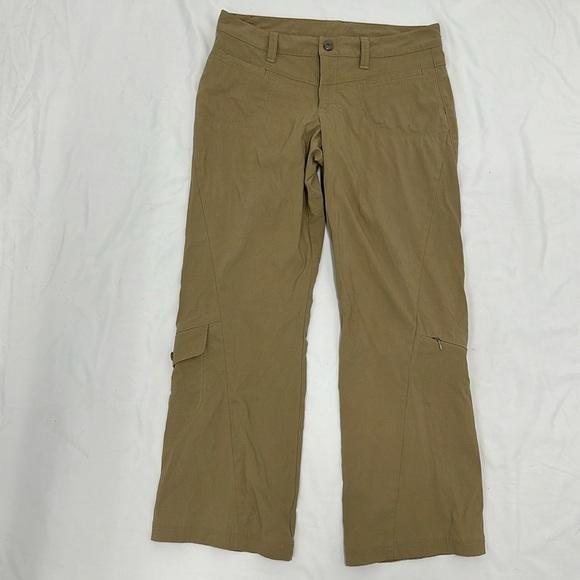 Athleta Dipper Nylon Cargo Hiking Pants Kahki Size 8P Low Rise Women's Bootcut - Picture 1 of 7